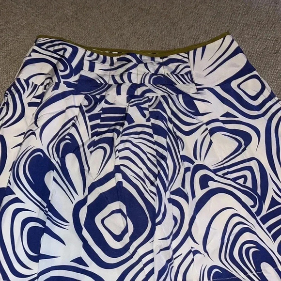 CAbi  Lombard Abstract Print Pleated Midi Lined Skirt  Womens Size 2. A - Picture 2 of 5